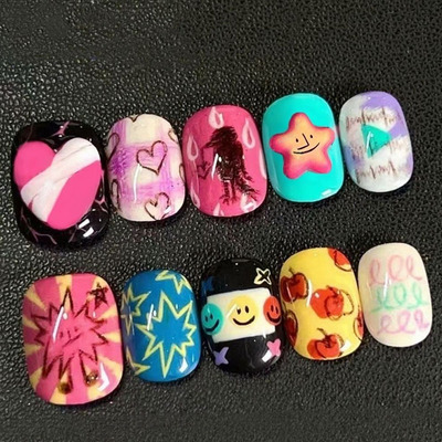 意趣狂想多巴胺穿戴甲涂鸦