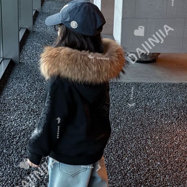 25冬季加绒加厚一体绒潮牌貉子毛大毛领幼儿园拉链连帽卫衣外套