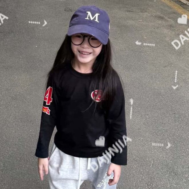 儿童黑色T恤街头休闲上衣