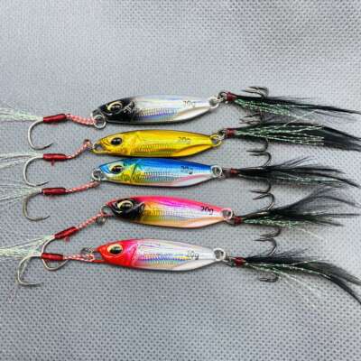 魔鬼鱼马牌飘落远投铁板路亚假饵黑色羽毛4倍加强三本钩翘嘴鱤鱼