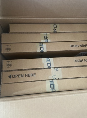 B32921C3103M EPCOS 西门子薄膜安规电容X2 103 305V 脚距10MM