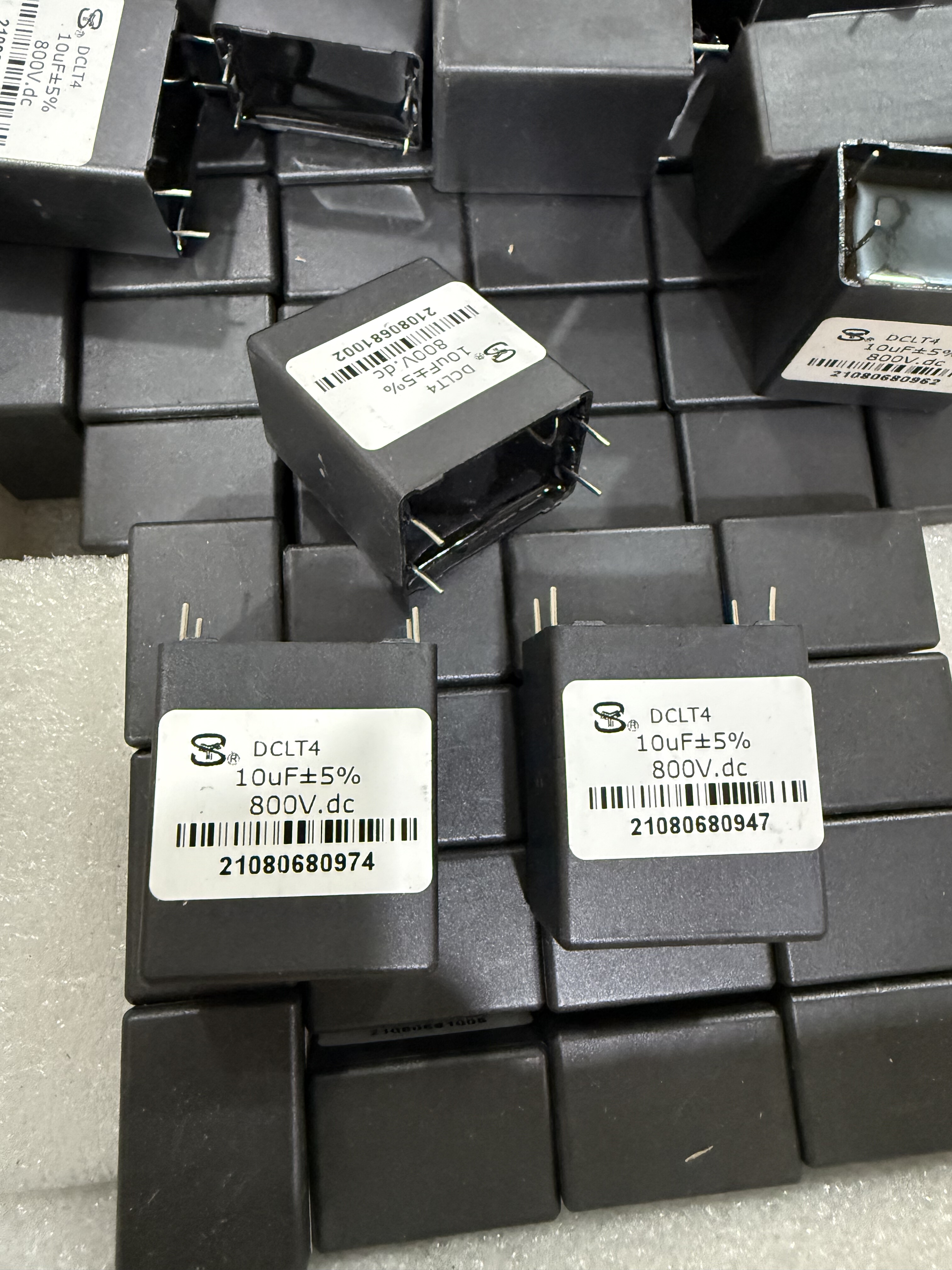 白金电容 10UF 800V 脚距27.5 薄膜电容 106 800V 代替法拉品牌