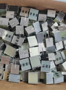 B32562H1106K000 西门子 千层糕 电容 10UF 100V 106 100V 15MM