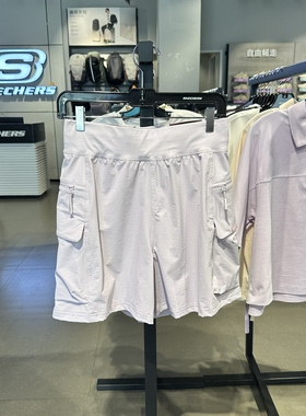 Skechers斯凯奇女子夏季宽松百搭防泼水梭织休闲运动短裤P326W075