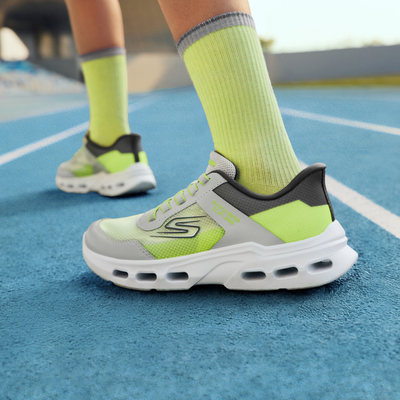 Skechers斯凯奇男童云际闪穿鞋缓震轻质透气运动体训鞋405370L