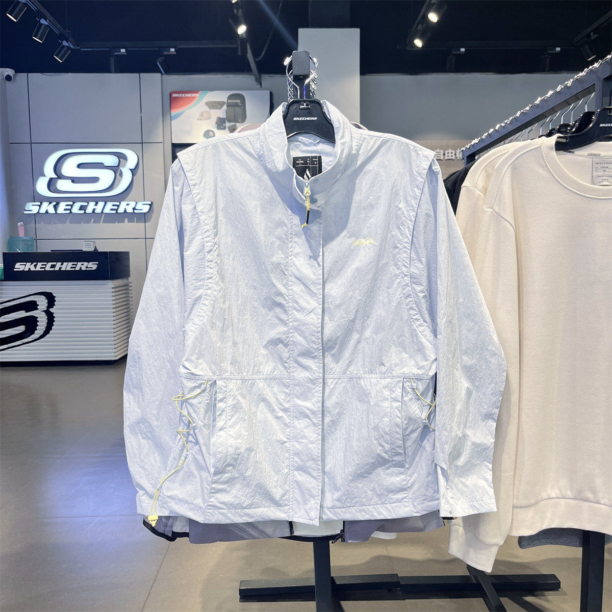 Skechers斯凯奇女士吸汗速干时尚简约潮流风舒适梭织外套L224W001