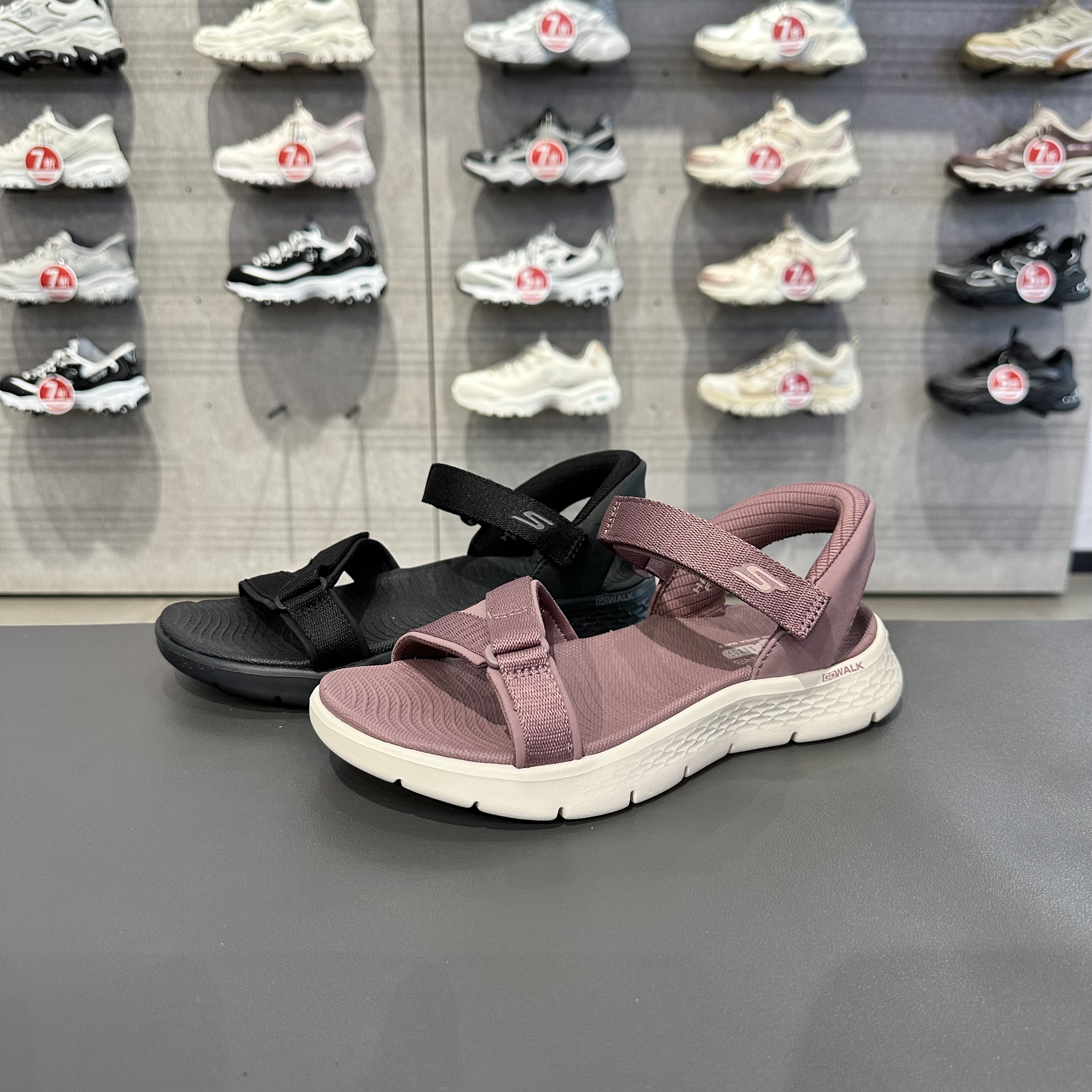 Skechers斯凯奇夏季女士闪穿一脚蹬轻盈透气舒适休闲凉鞋141493