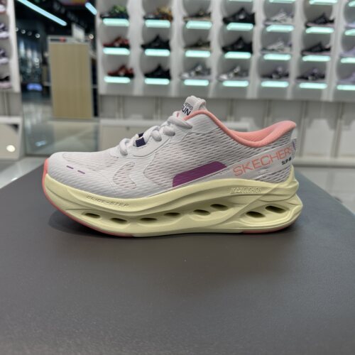 Skechers斯凯奇闪穿鞋女童轻质透气舒适软弹运动休闲鞋303685L