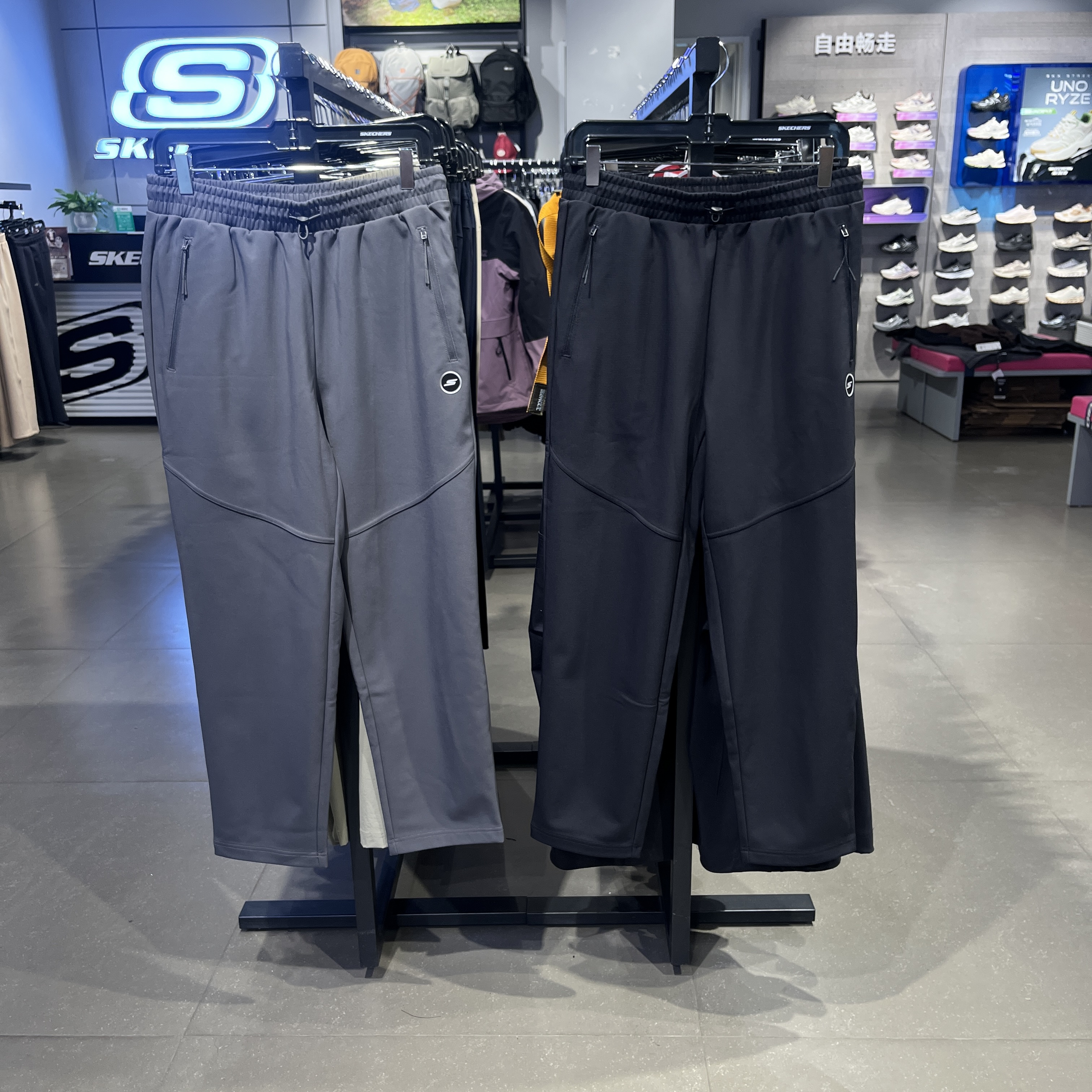Skechers斯凯奇秋冬速干宽松舒适保暖梭织休闲运动长裤P425M129
