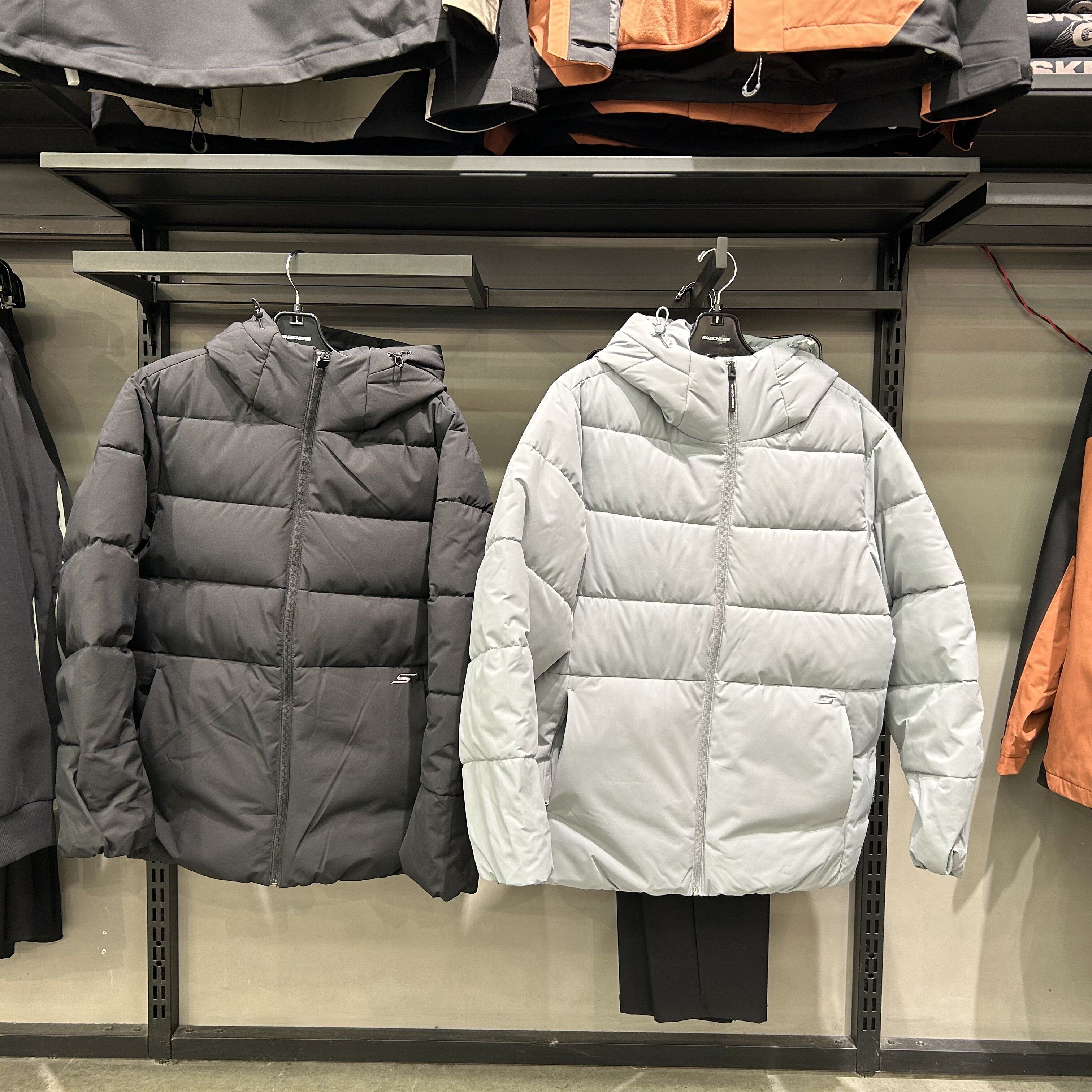 Skechers斯凯奇男士秋冬防泼水裥棉外套轻盈保暖连帽棉服P425M201,运动服/休闲服装,运动茄克/外套,淘宝优惠券,粉丝福利购,淘宝优惠卷