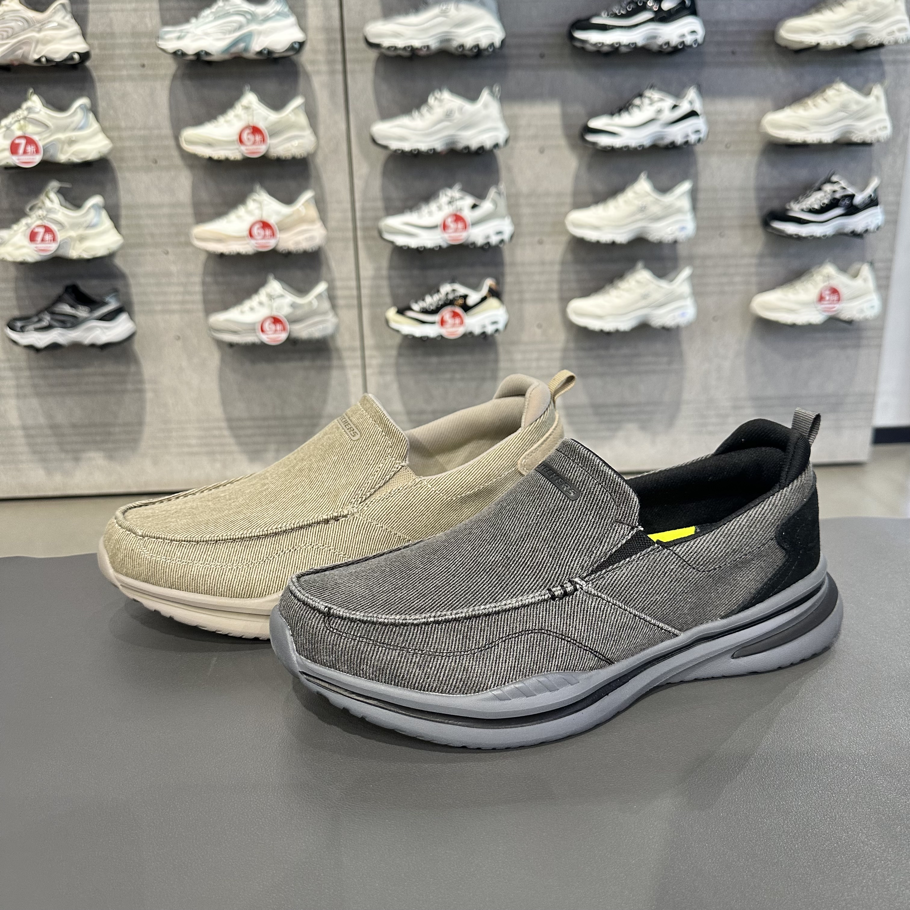 Skechers斯凯奇男士轻质缓震高回弹鞋头加宽休闲健步鞋205830