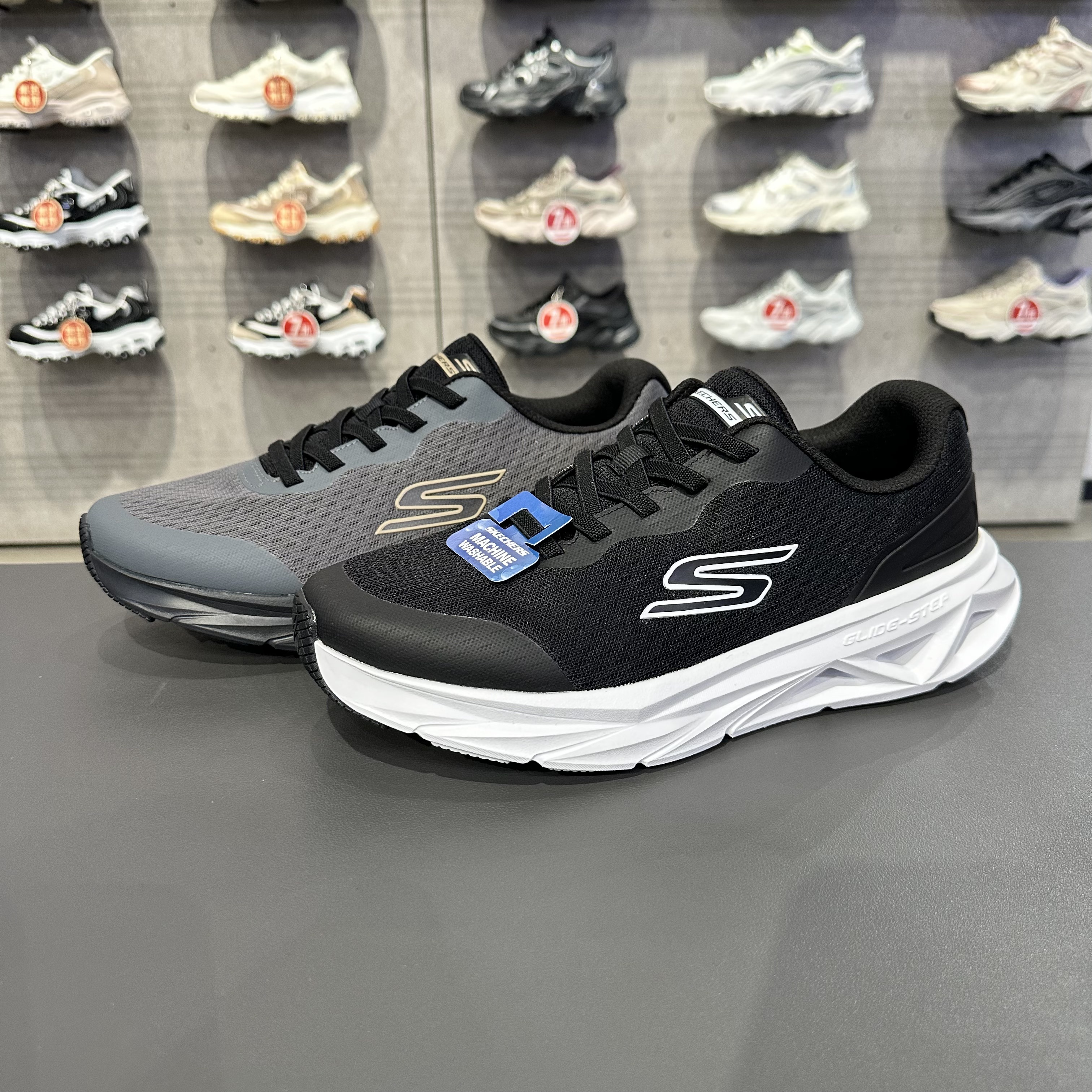 Skechers斯凯奇男士竞速训练高回弹轻质透气抓地专业跑步鞋221041