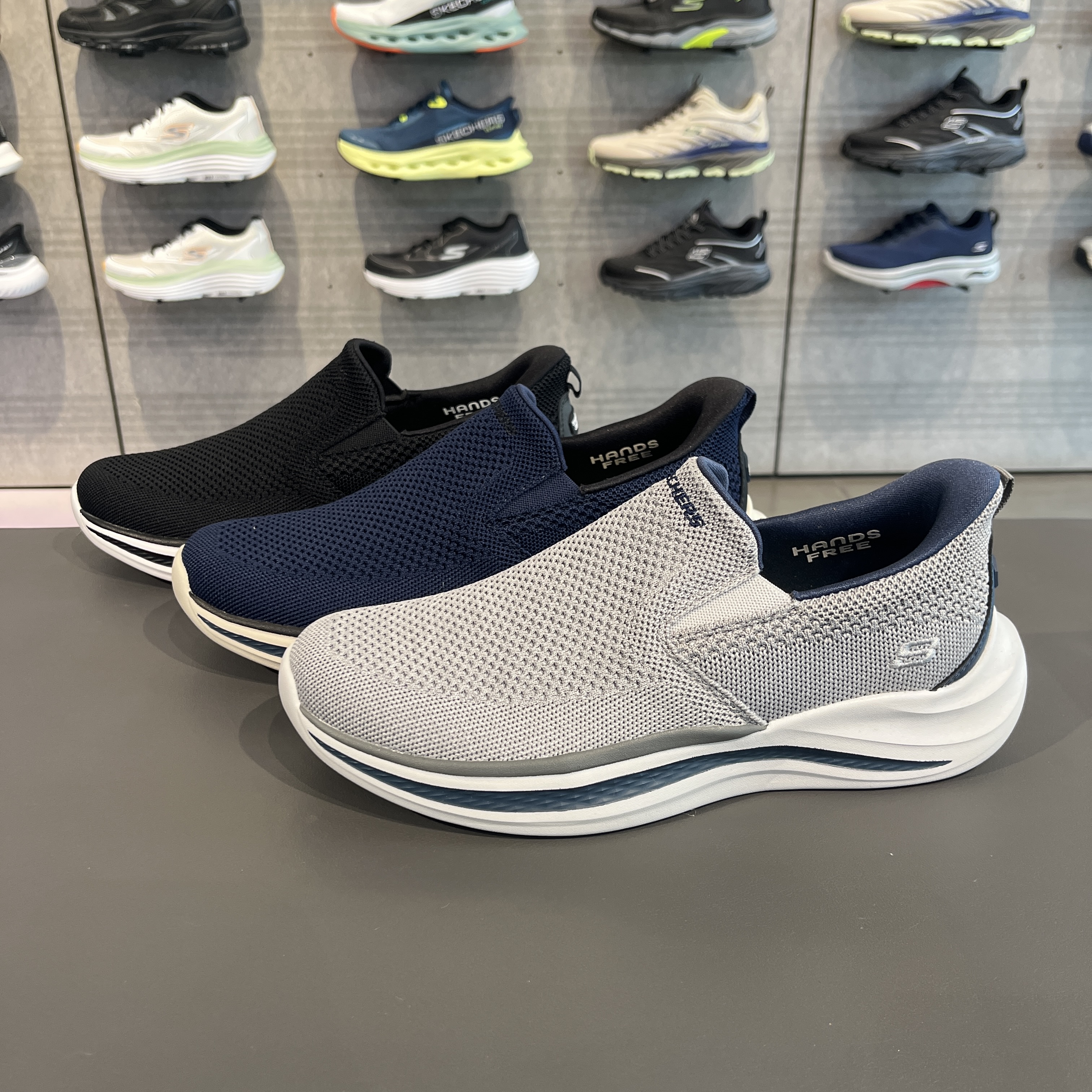 Skechers斯凯奇男士一脚蹬轻盈网布透气舒适运动休闲健步鞋211085