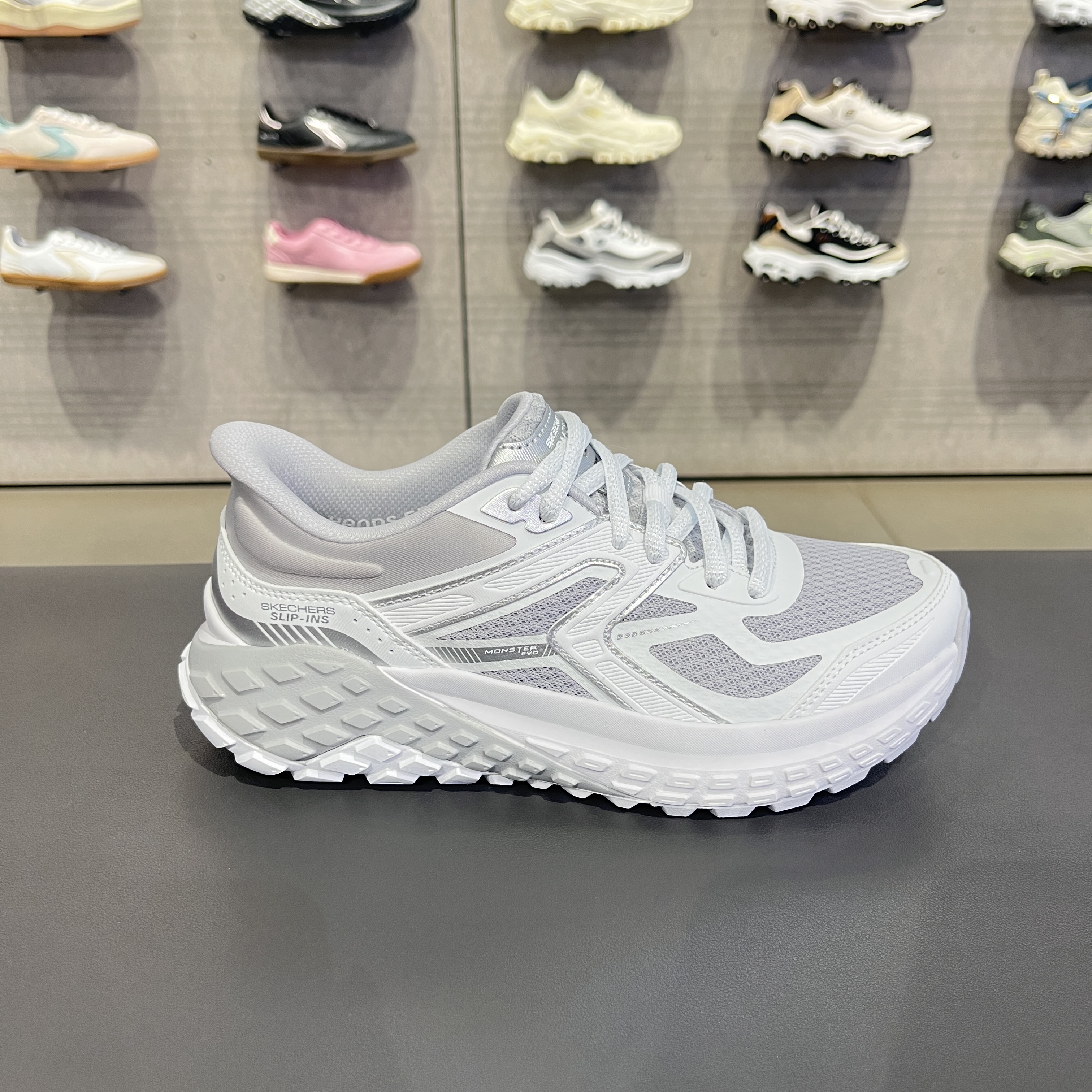 Skechers斯凯奇怪兽鞋女子舒适透气厚底增高老爹鞋运动鞋150681