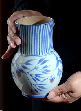 景德镇手工拉坯 手绘釉下彩仿古青花瓷陶瓷小花器 桌面花瓶摆件
