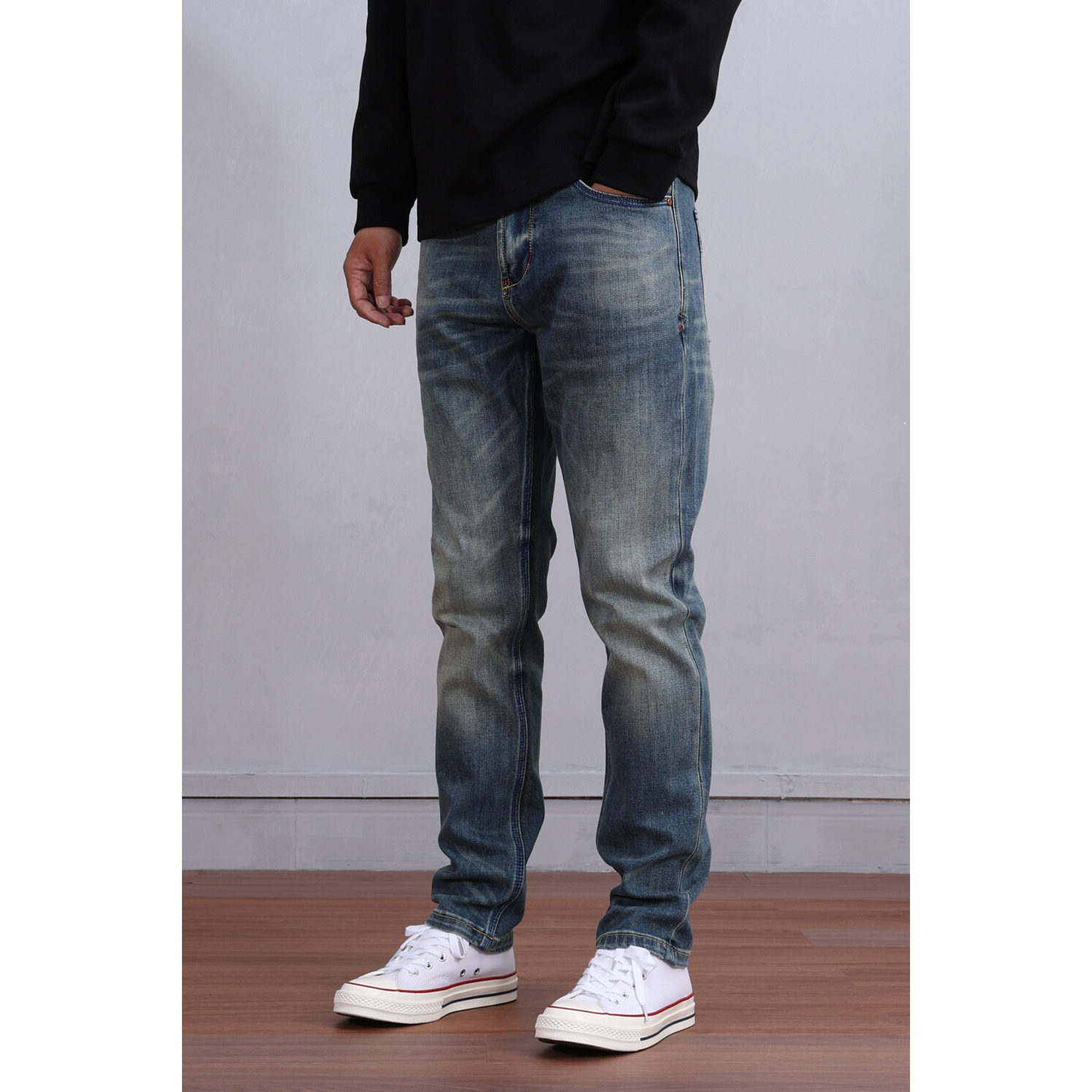 2025爆款秋冬季新品男装牛仔裤复古色小直筒青年百搭修身长裤子