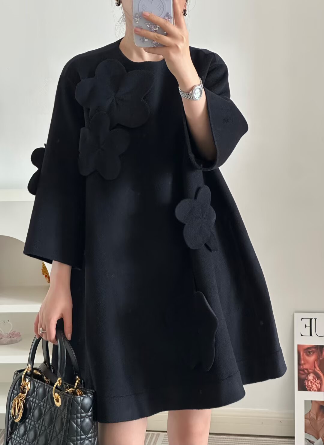 2025欧货新款高品质圆领立体花朵装饰30羊绒连衣裙大衣