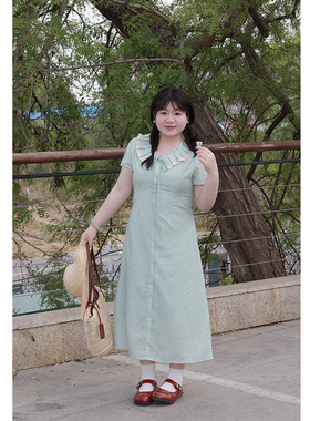 Vaee大码女装彩色波点压褶娃娃领长裙设计感收腰显瘦短袖连衣裙
