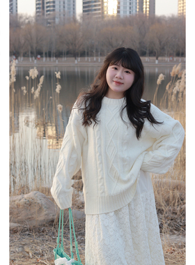 Vaee大码女装慵懒风两件套圆领宽松毛衣气质蕾丝拼接背心连衣裙