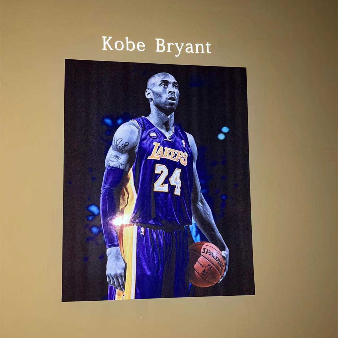 nba球星科比海报墙贴男生宿舍房间壁纸高清防水卧室装饰励志人物