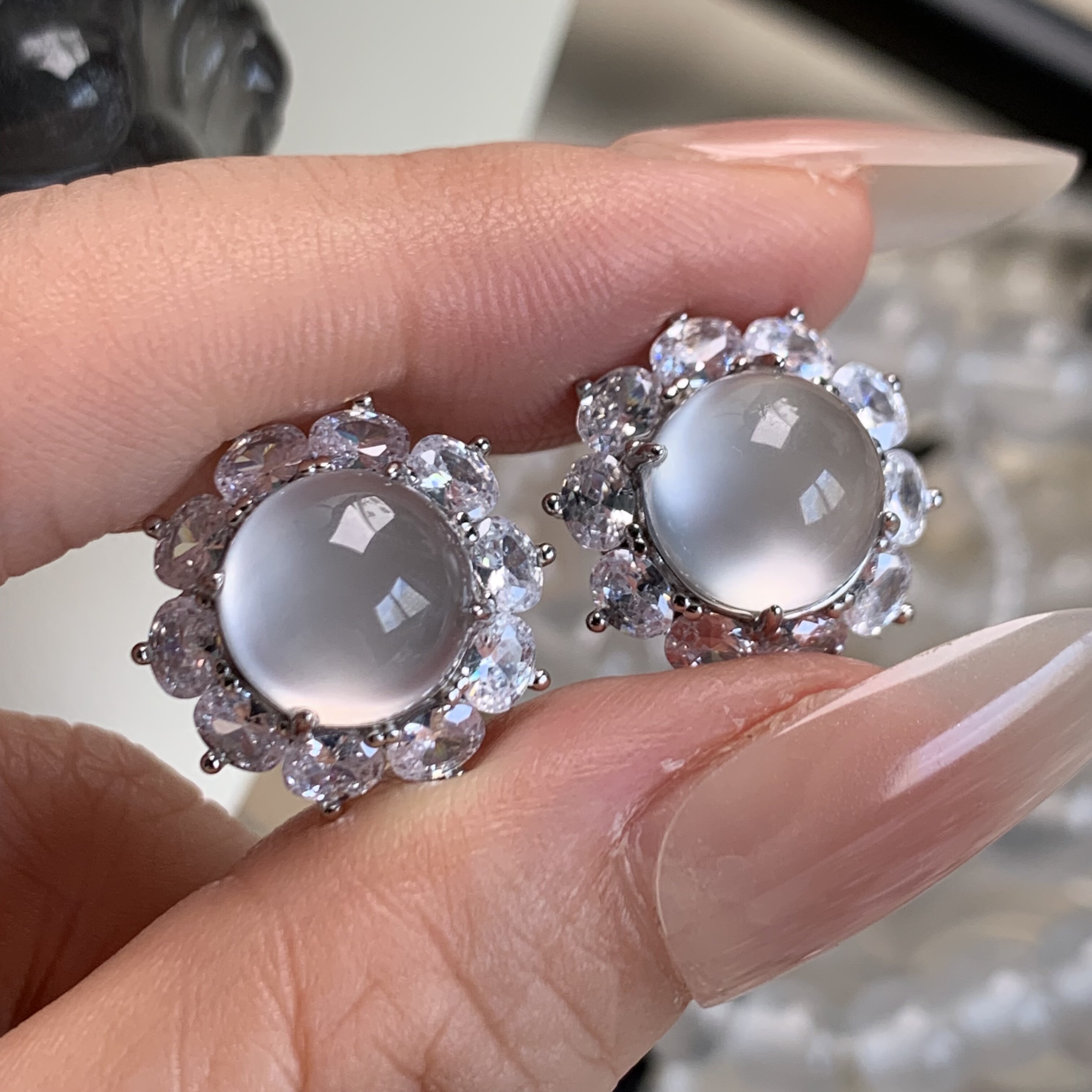 新品纯天然玉石俄冰白冰高冰玻璃种精品黑刚蛋太阳花耳钉s925银