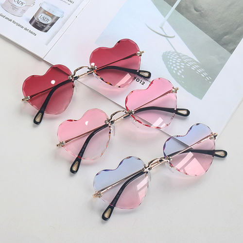 时尚爱心无框墨镜多巴胺穿搭眼镜