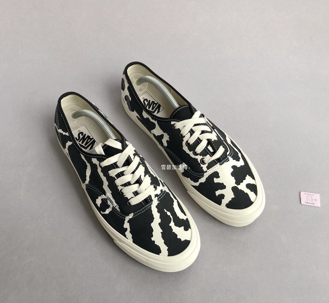 vans/范斯 vault authentic 奶牛帆布低帮板鞋 复古休闲 中性好看