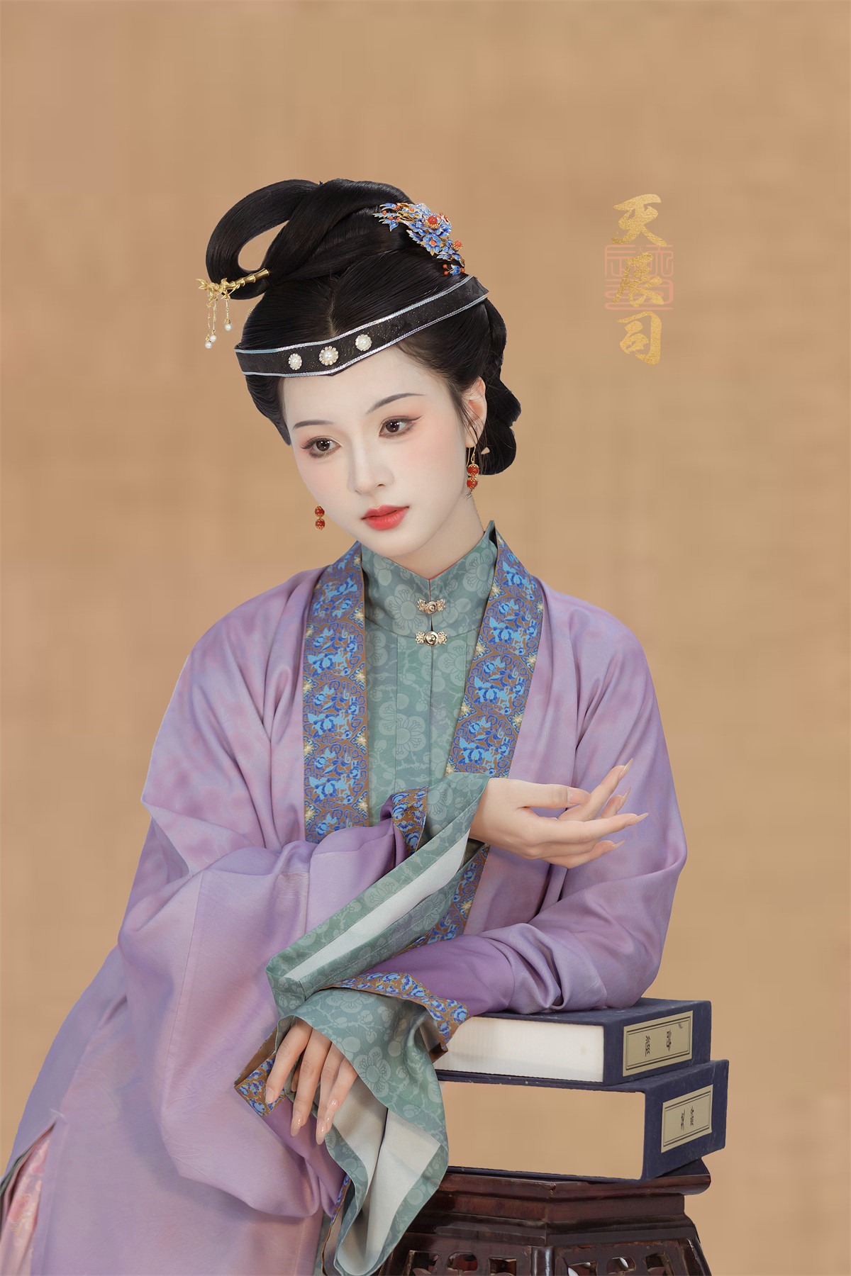天辰司 胤禛十二美人图-消夏赏蝶 印花 复原汉服 传统服饰