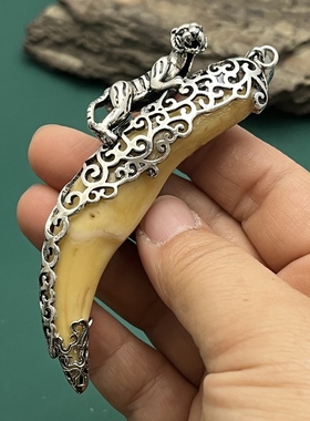 新款铜镀银虎头吊坠霸气男士吊坠熊牙套包银牙尖防裂护牙镶嵌