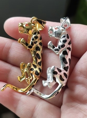 s925银镀银金小动物吊坠花豹狗牙配饰吊坠银套托男士黑狗牙镶嵌