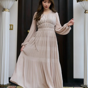 再入荷 獨家娘娘her真元 2way领穿法纯色层次褶皱收腰大摆连衣裙