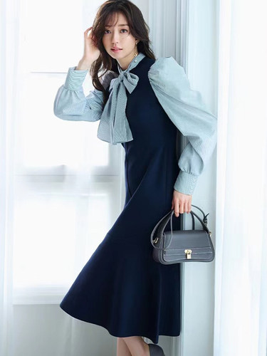 结甜美拼色泡泡袖修身针织连衣裙