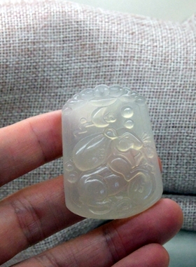 圆梦开运阁高冰玉髓运财鼠吊坠