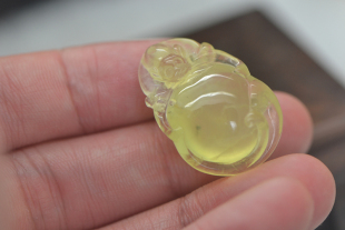 圆梦开运阁天然冰黄葡萄石寿桃蝙蝠吊坠添寿添福