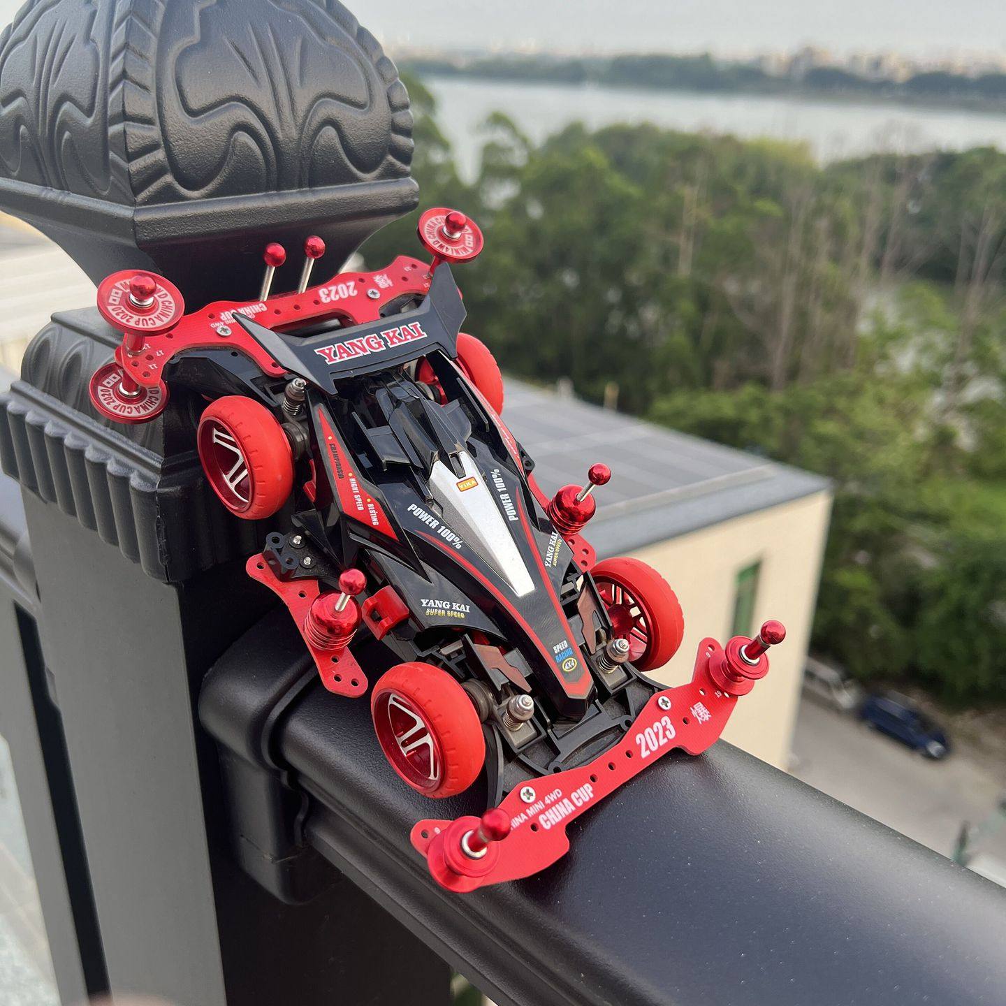 国产MA避震底盘迷你四驱车双头马达金属改装赛车男孩赛车玩具礼物