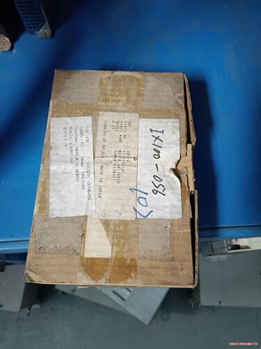 全新日本安川伺服电机 SGMAH-01ABA21 全新带包装(议价商品）
