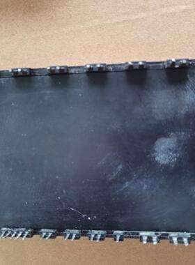 CLB25AB120成色如图：针脚断了二个：塑料有一点破了议价商品