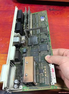 西门子6SN1118-0DH21-0 AA1轴卡一块，成色漂(议价商品）