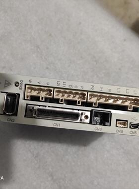 SMC驱动器LECSB2-S8(议价商品）