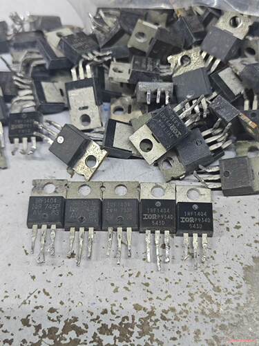 一色板IRF1404 F1404Z 原装进口拆机大功率场效应(议价商品）