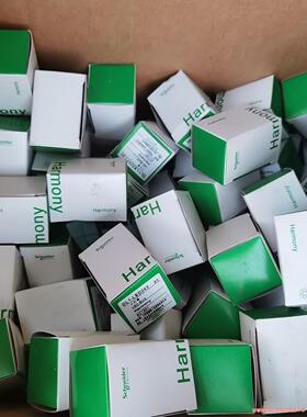 DL1-LED243施耐德小灯珠全新原包装，实物拍摄，保证骏营议价商品