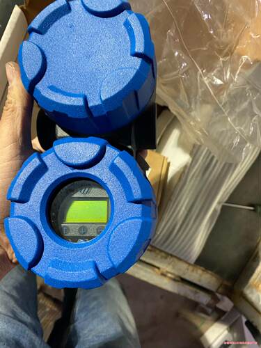 MAGNETROL麦格纳丘液位计，雷达液位计表头两台议价商品