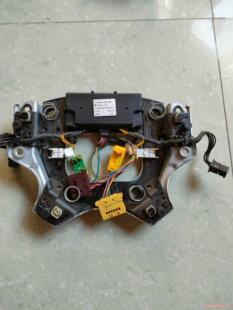 适配奔驰W204  W212喇叭开关 C180  C200(议价商品）