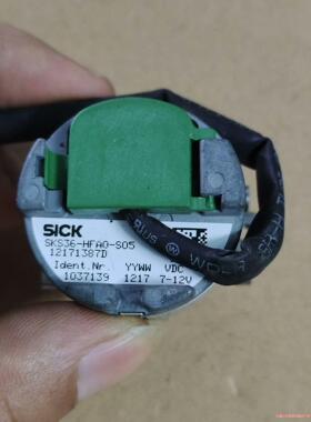 西克编码器SKS36-HFA0-S05  成色可以，如图所示议价商品