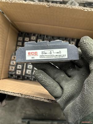 拆机 ECC 1600V/25A 模块，实图拍摄成色如图，数(议价商品）