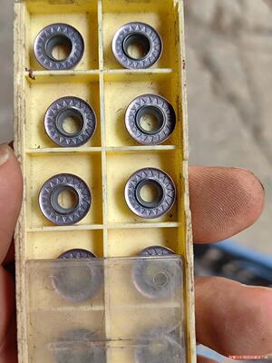 合金日本三菱RPMT1204MOE-JS VP15TF的一盒(议价商品）