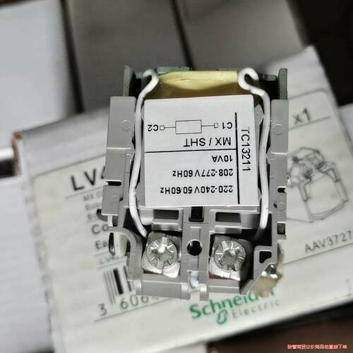 处理全新施耐德LV429387分励脱扣器 27只特价85元打骏营议价商品