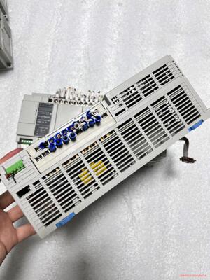 松下PLC AFPXHM8N30T-F 成色漂亮，功能包好，议价商品