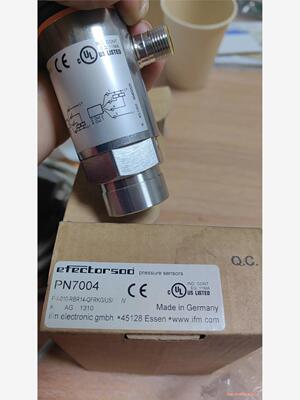 全新易福门PN7004压力传感器(议价商品）