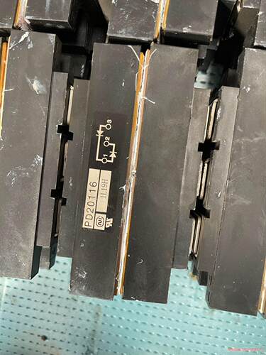 二极管。PD20116。333个，需要联系我。打包出议价商品